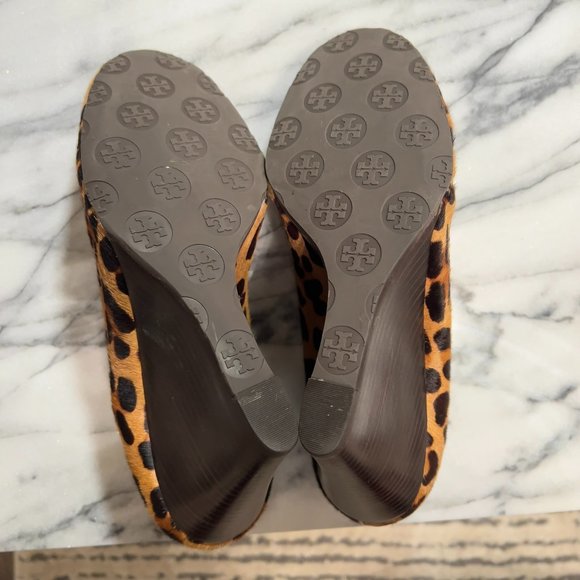 Tory Burch Sophie Wedge - Leopard - Picture 8 of 10